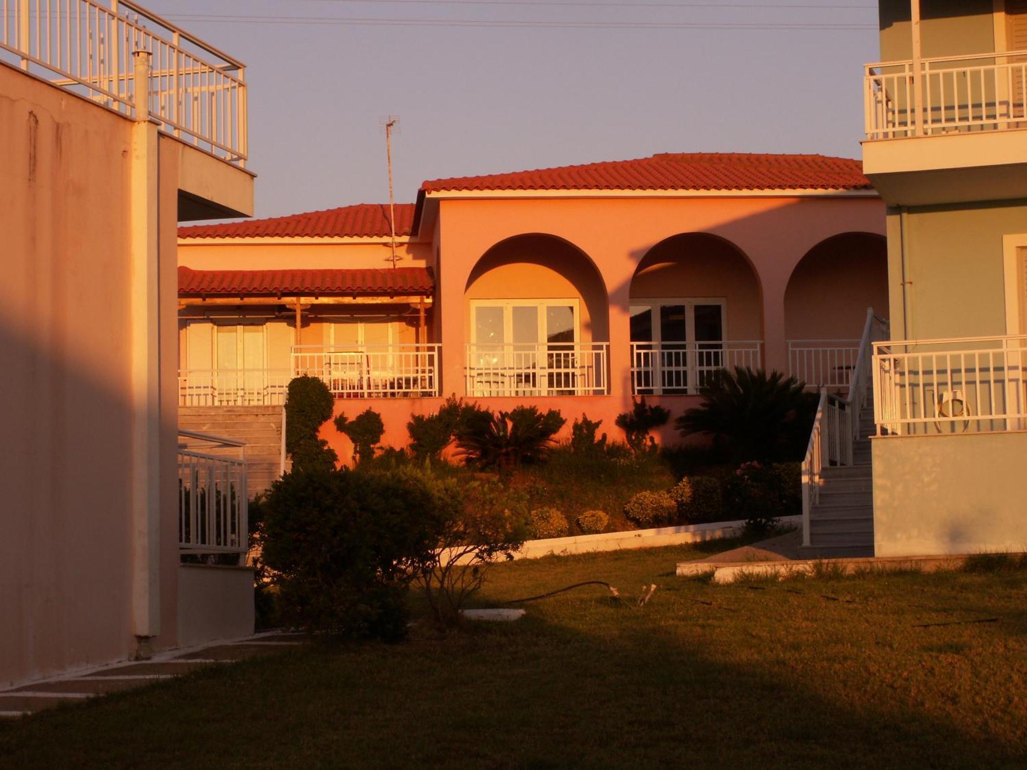 Kastro Beach Hotel מראה חיצוני תמונה