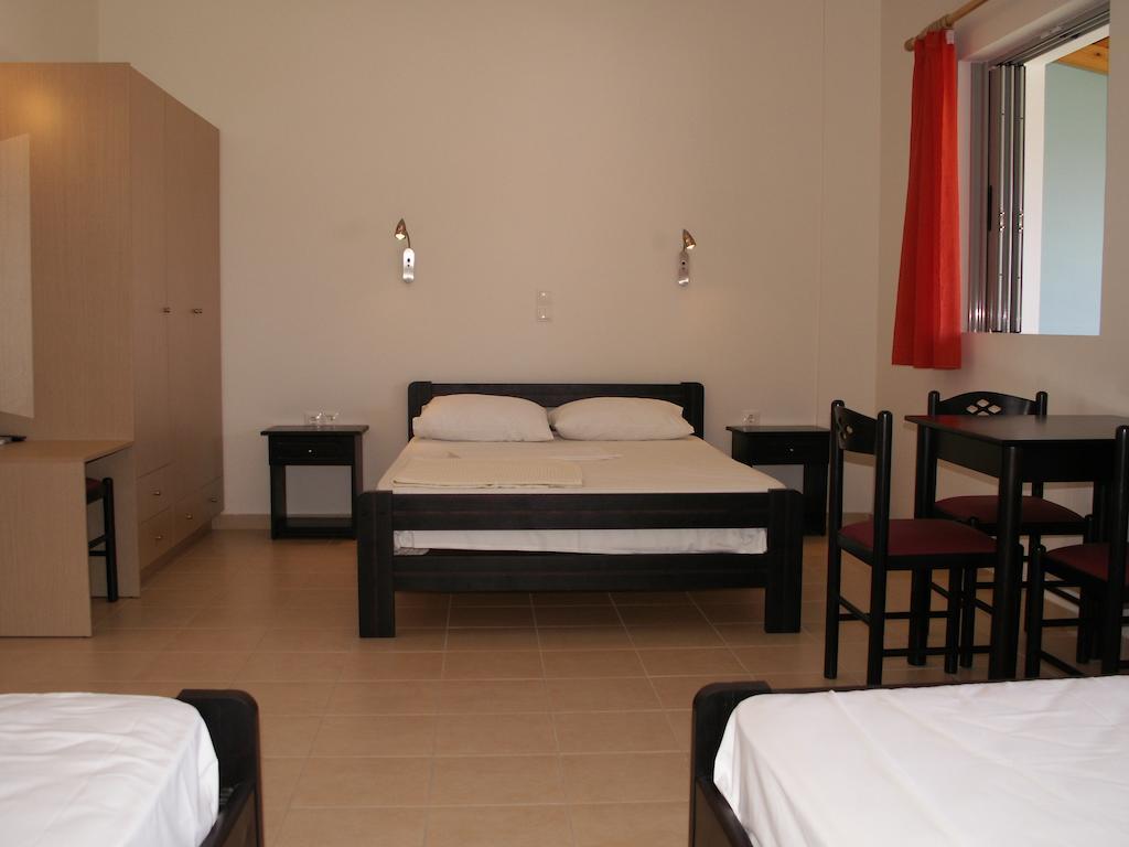 Kastro Beach Hotel חדר תמונה